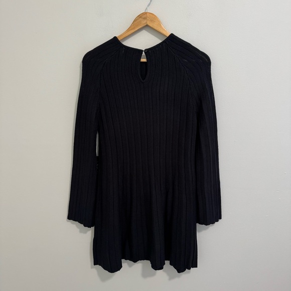 Pomander Place NWT Black Adi Long Belle Sleeve Ribbed Knit Dress - Picture 4 of 9